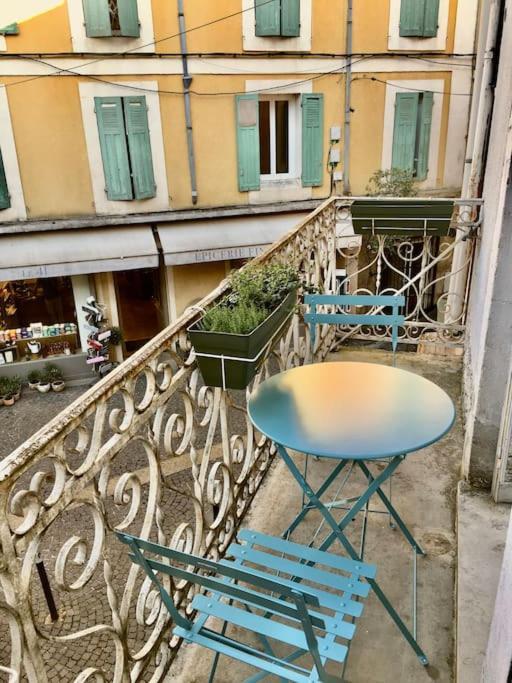 Coeur Du Centre Ville Avec Balcon LʼIsle-sur-la-Sorgue Exterior foto